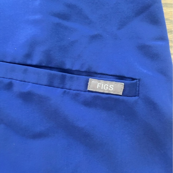 FIGS Casma Three-Pocket Scrub Top Women’s size Medium - Picture 4 of 6